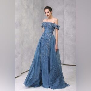 Tony Ward Elegant Strapless Blue Gown